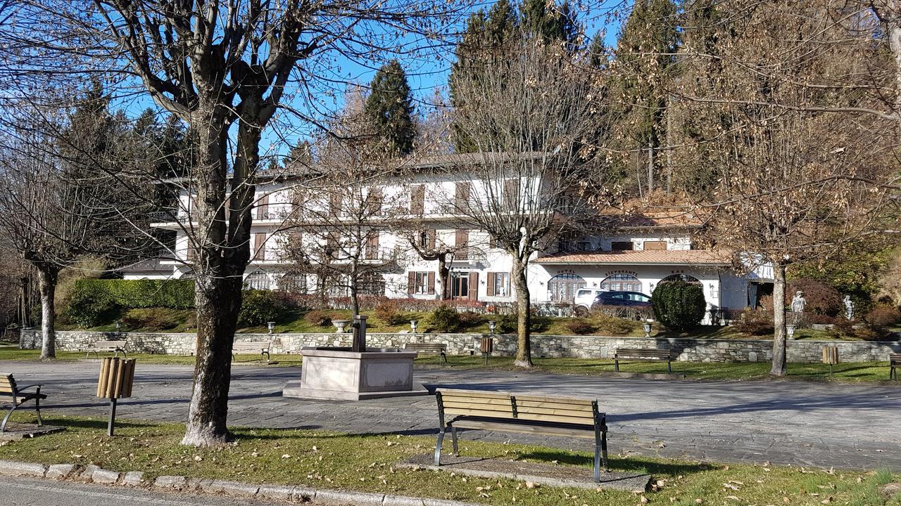 Hotel Madonna Di Luciago Armeno Exteriér fotografie